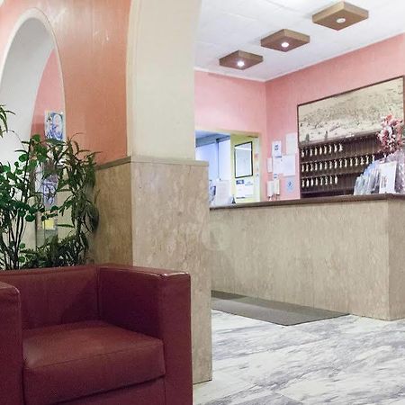 Hotel Vittoria Genoa Luaran gambar