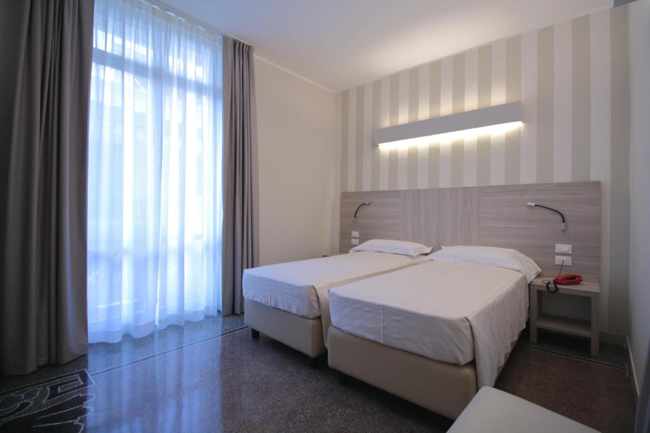 Hotel Vittoria Genoa Luaran gambar