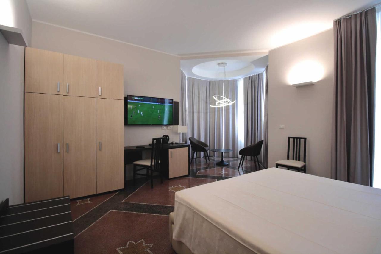 Hotel Vittoria Genoa Luaran gambar