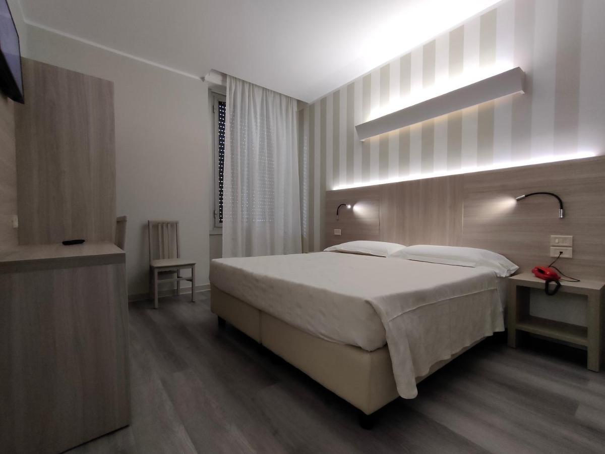 Hotel Vittoria Genoa Luaran gambar
