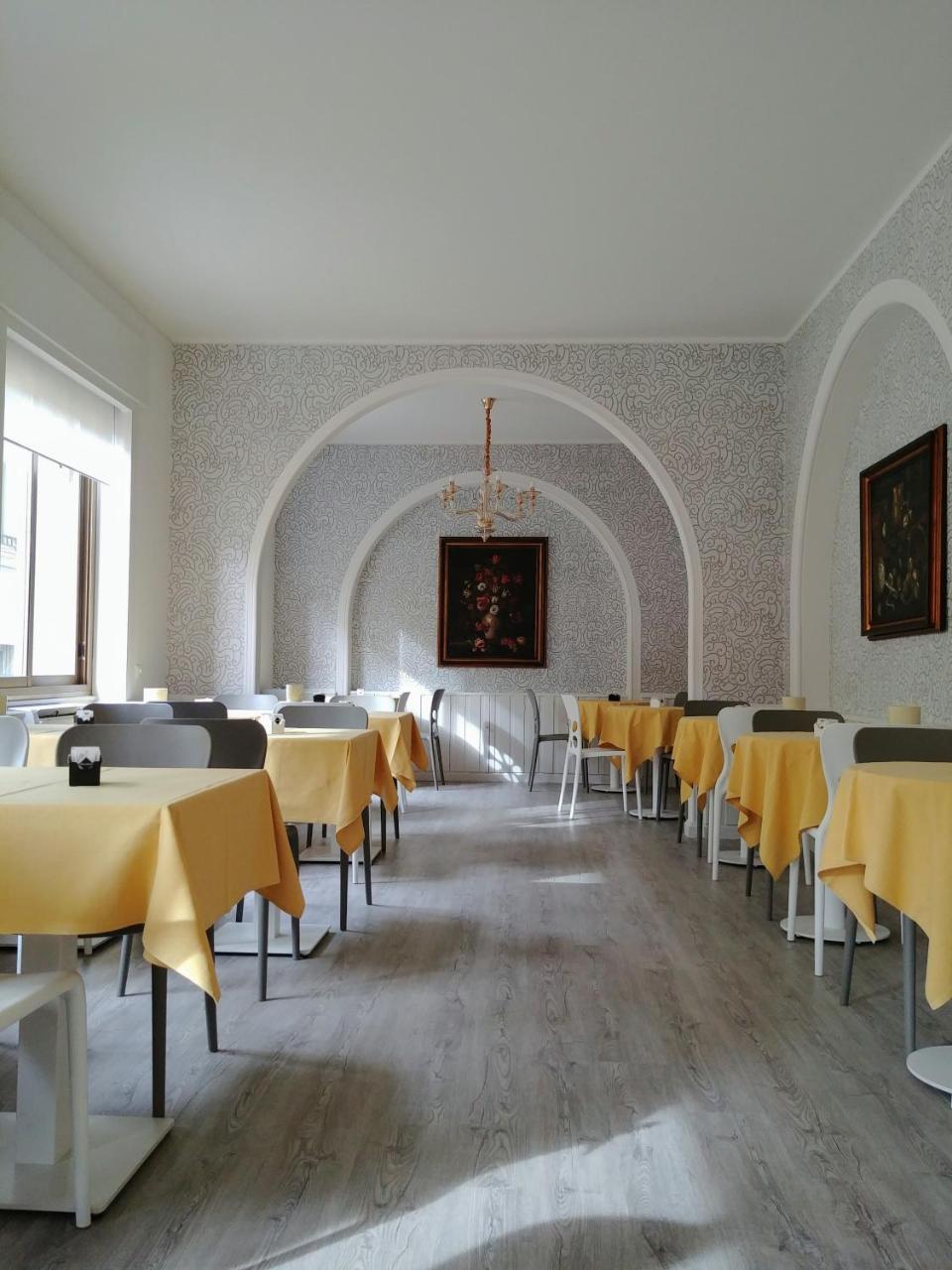 Hotel Vittoria Genoa Luaran gambar