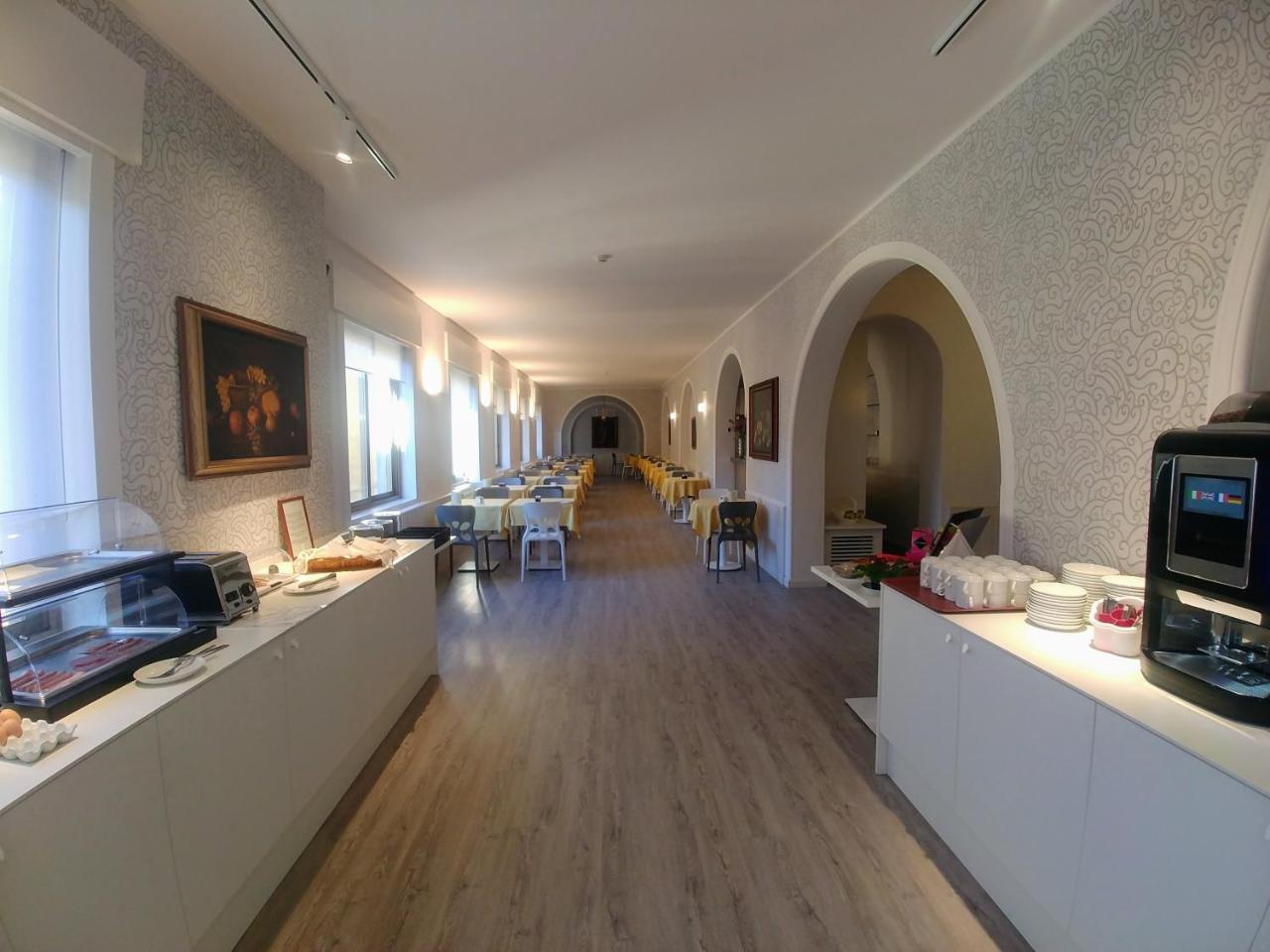 Hotel Vittoria Genoa Luaran gambar
